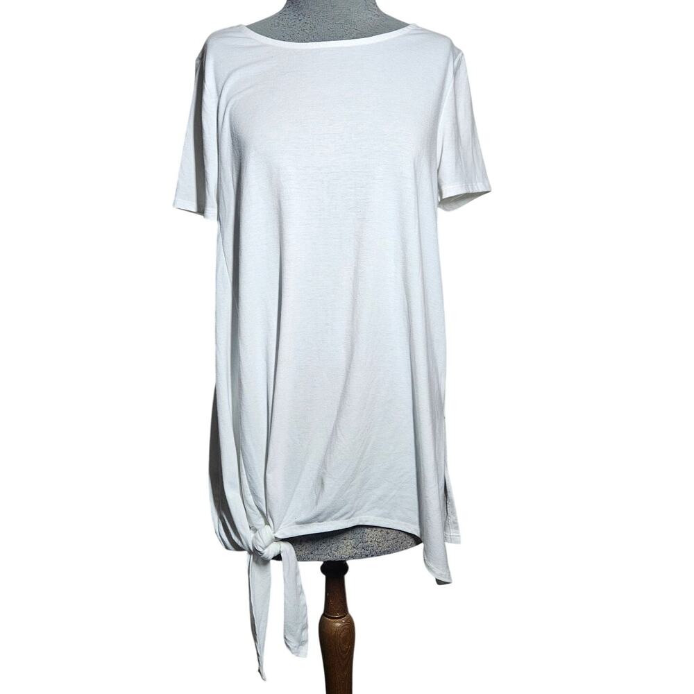 White Short Sleeve Tee Size Medium